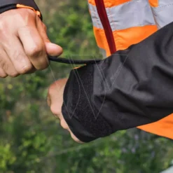 Husqvarna Jas Techni. High Viz En471 M - Veiligheidsjas voor Professioneel Gebruik -Husqvarnaa Winkel 5823411XX 3 Husqvarna20Bos20jack20Technical20EN47120High20Viz