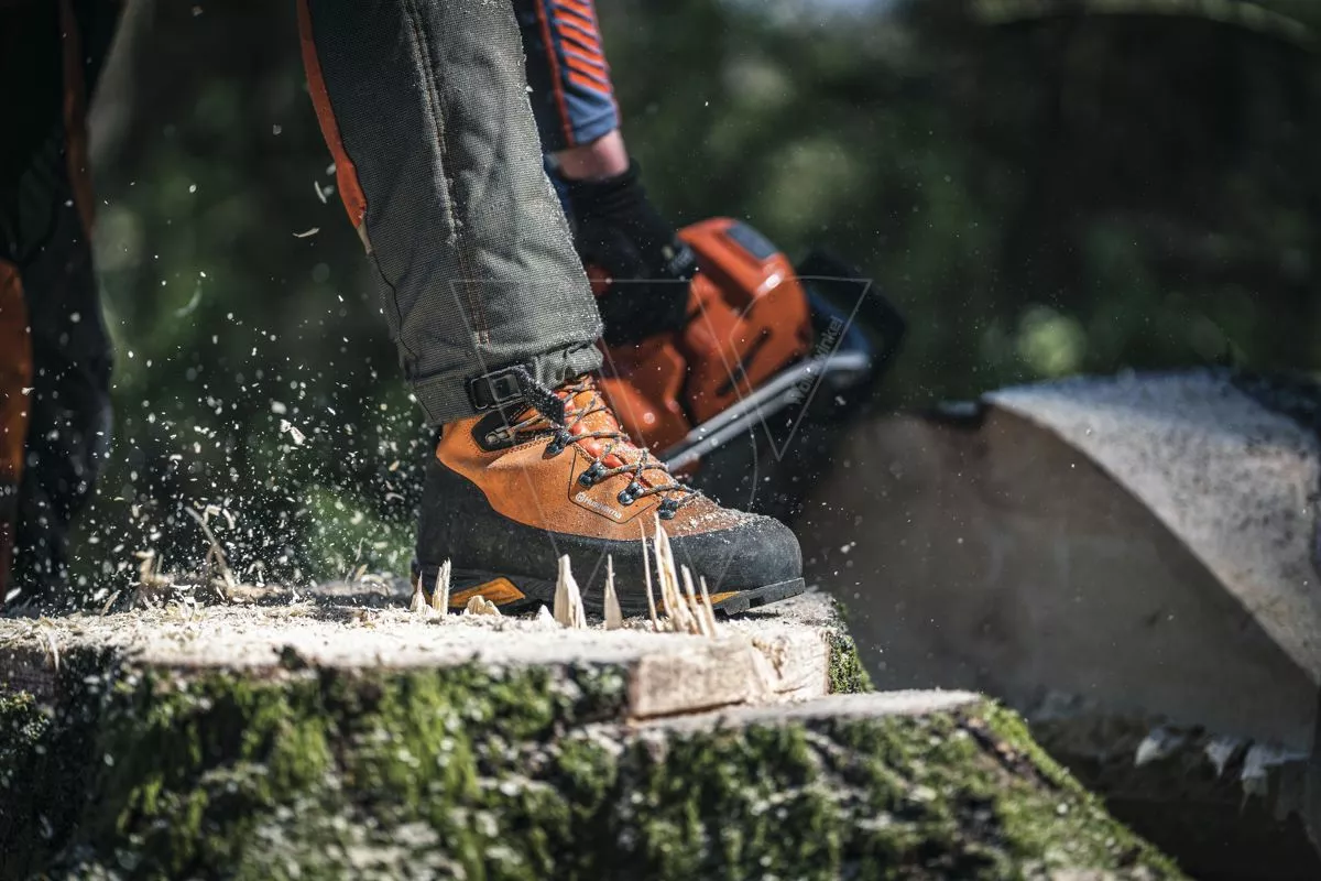 Husqvarna Technical Zaagschoen 24ms - 43 | Premium Zaagblad voor Professioneel Gebruik 2 Husqvarna Technical Zaagschoen 24ms - 43 | Premium Zaagblad voor Professioneel Gebruik - Afbeelding 2